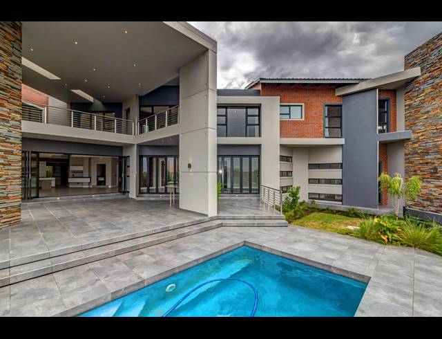 5 BEDROOM HOUSE FOR SALE IN STEYN CITY